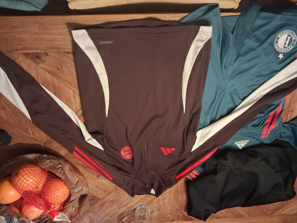 Bayern trainings shirt lange mouwen, Maat XS of kleiner, Ophalen of Verzenden, Shirt
