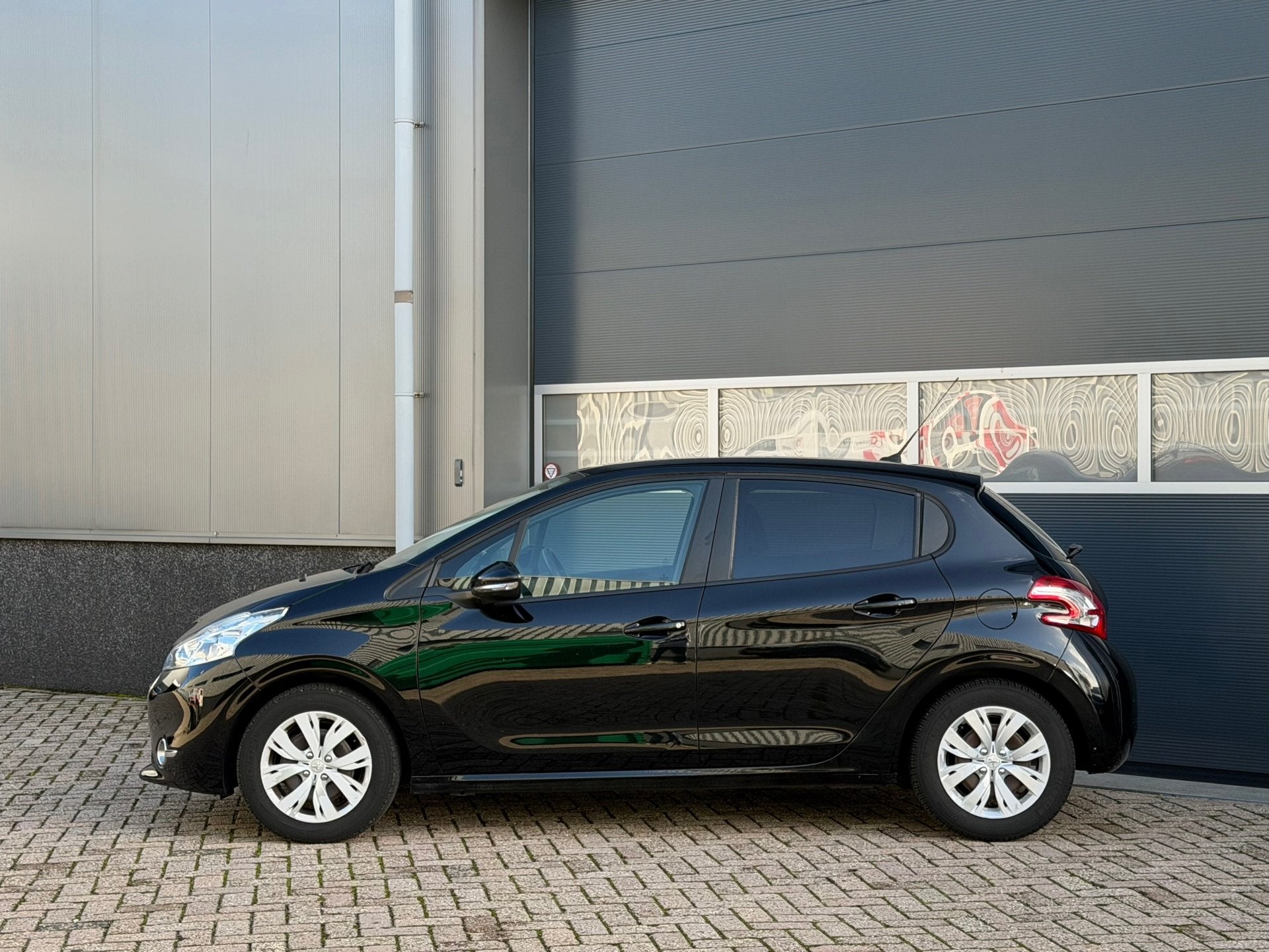 Peugeot 208 1.2 VTi Urban Soul bj.2013 Navi|Airco|Cc., Auto's, Voorwielaandrijving, Euro 5, Stof, Gebruikt