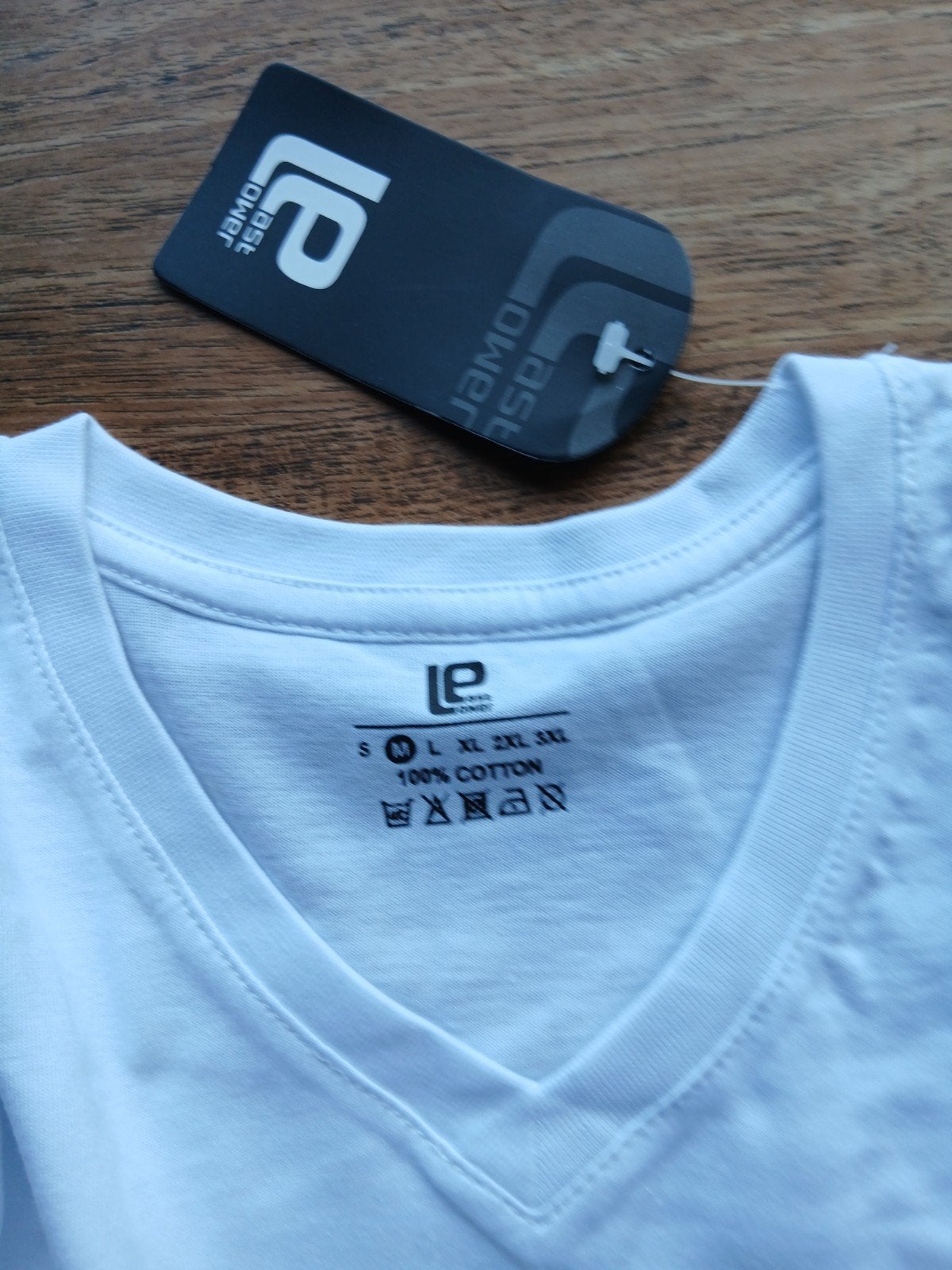 partij  handel T shirt met V Hals lange mouwen maat M, Wit, Lower east, Nieuw, Overige maten