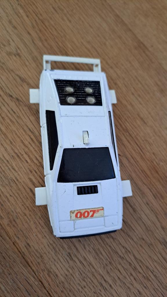Lotus Esprit Corgi Made in GT Britain. 007 James Bond, Ophalen of Verzenden, Gebruikt, Auto