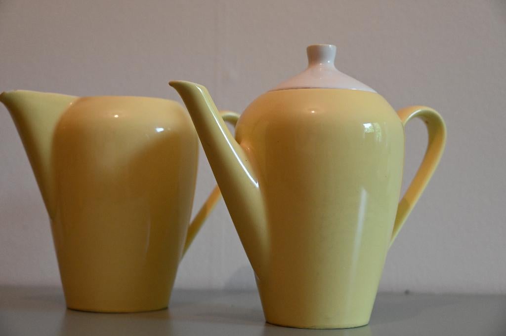 Vintage thee en waterkan, Ophalen
