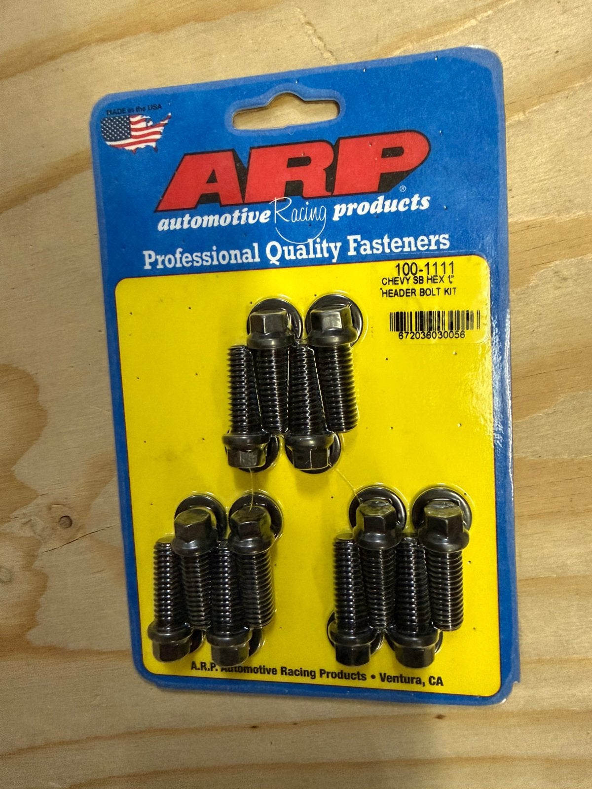 For sale ! New ARP bolt kit 100-1111 voor Chevy small block, Auto-onderdelen, Ophalen of Verzenden, Nieuw, Chevrolet