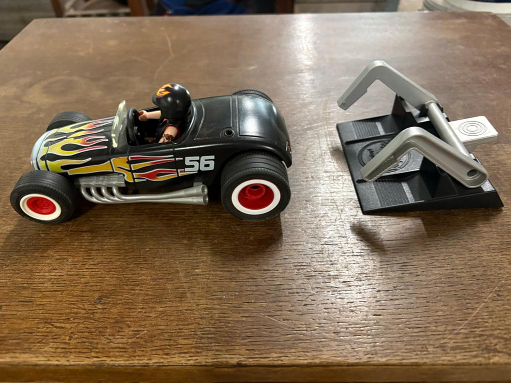 Playmobil raceauto met terugtrekmechanisme en lanceerplatfor, Ophalen, Gebruikt, Complete set