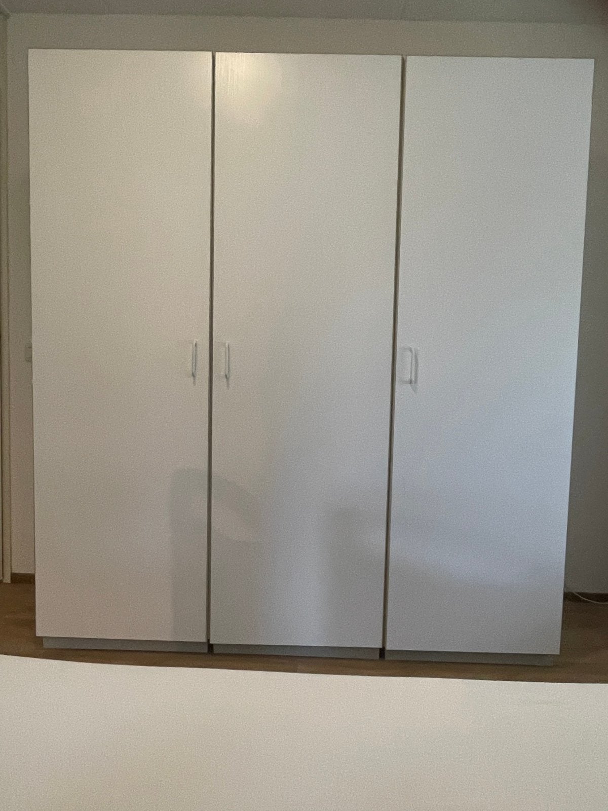 Foto 2 van Kledingkasten - Modulaire Kastenwand