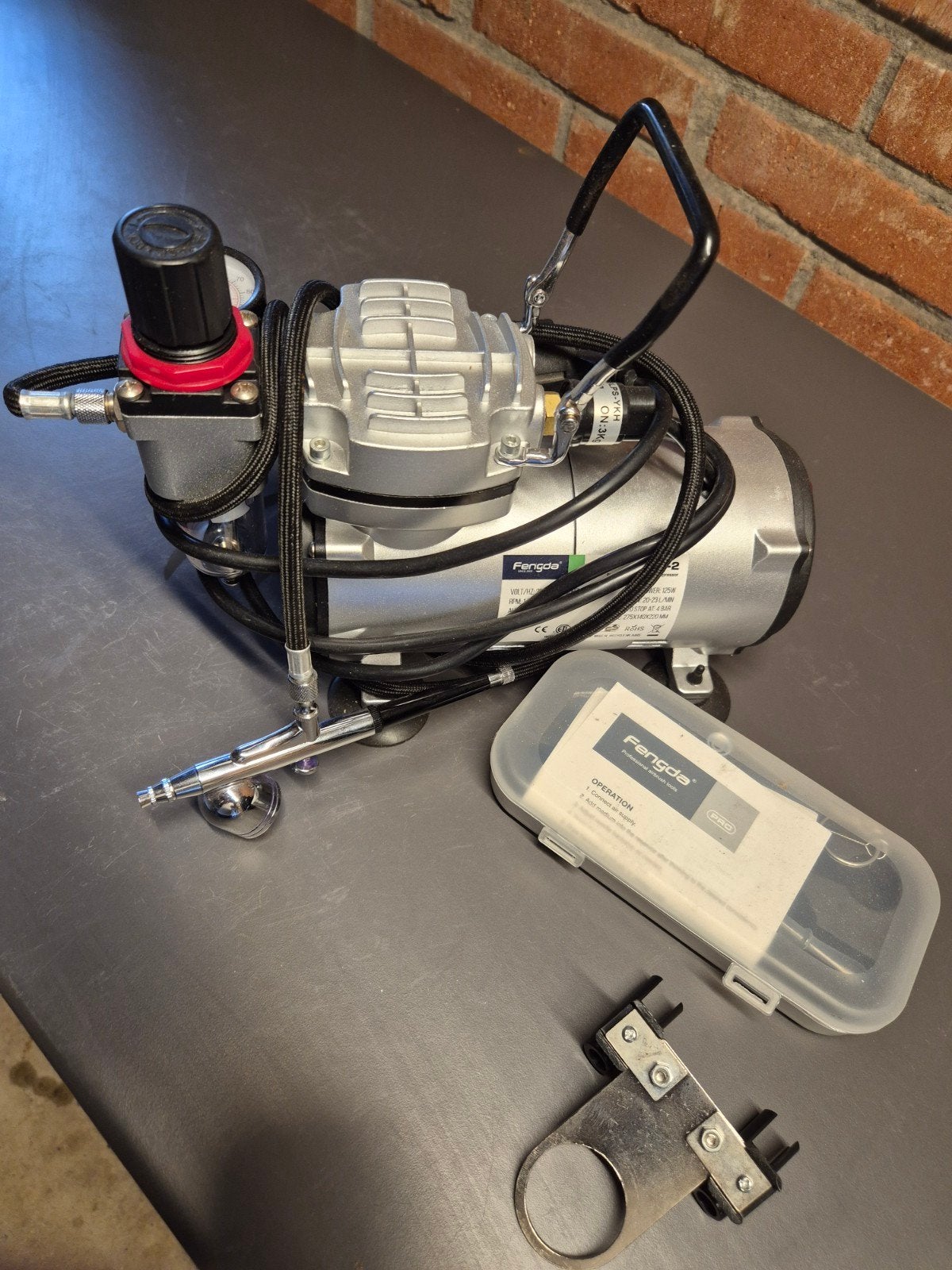 Fengda Airbrush Compressor met Airbrush Set, Ophalen, Zo goed als nieuw, Airbrush en Toebehoren