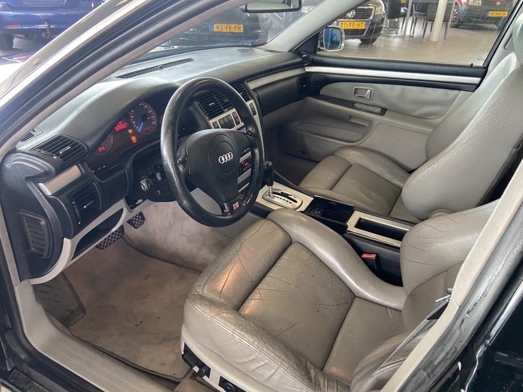 Audi S8 4.2 S8 (bj 1998, automaat), foto 5