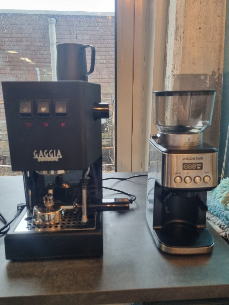 Gaggia Classic Evo Pro + Complete Espresso Set, Witgoed en Apparatuur, Koffiezetapparaten, Gebruikt, Koffiebonen, Espresso apparaat