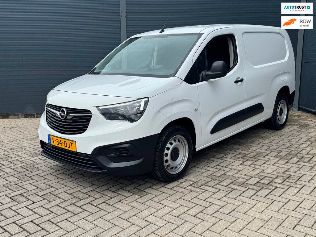 Opel Combo 1.5D L2H1 / Carplay / Pdc, Voorwielaandrijving, 730 kg, Gebruikt, Euro 6