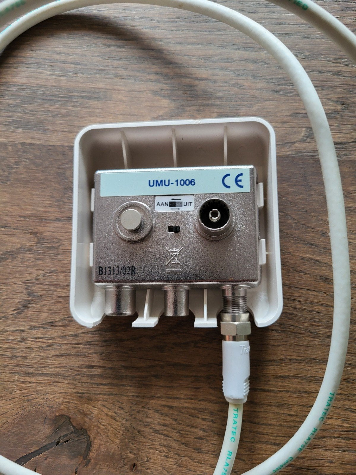 Tratec UM-1006 Coaxiale Kabel met Aansluitdoos, Ophalen of Verzenden, Gebruikt, Minder dan 2 meter, Coaxiale kabel