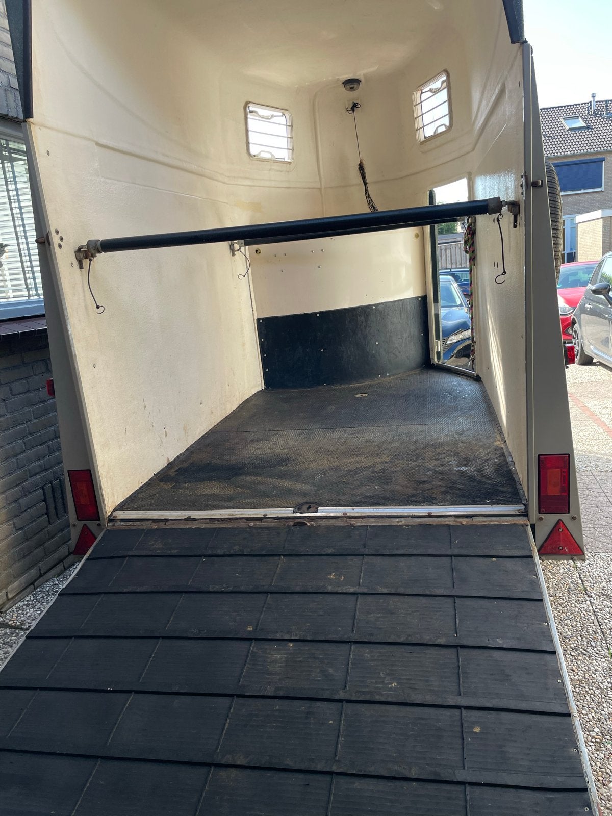 Nette Humbaur 2-paards trailer, ombouwbaar naar 1-paards, Ophalen, Gebruikt
