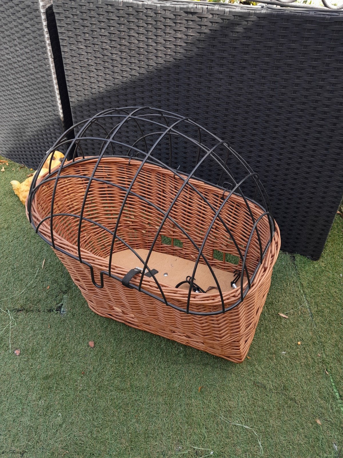 BASIL Fietsmandje voor hond of kat, Basil, Ophalen, Gebruikt, Hondenfietsmand