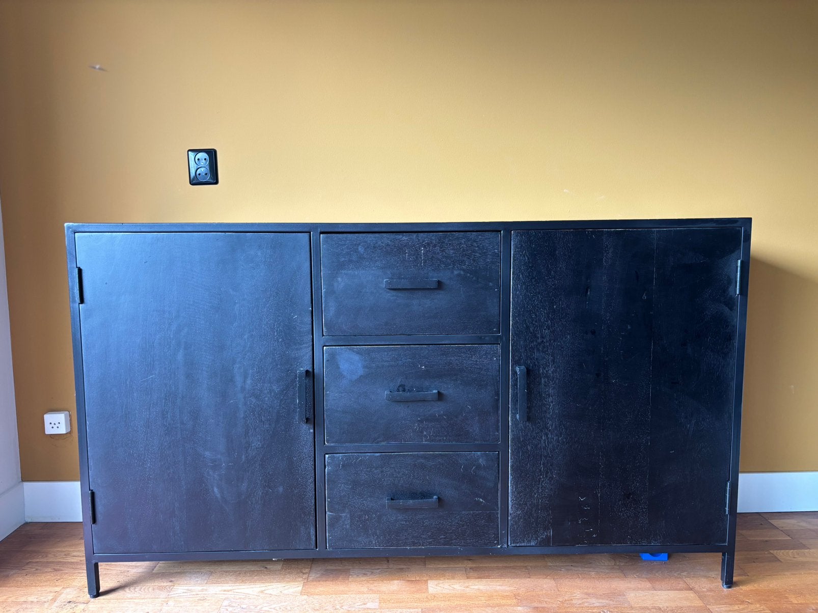 Zwart dressoir, Ophalen, Zo goed als nieuw, 25 tot 50 cm