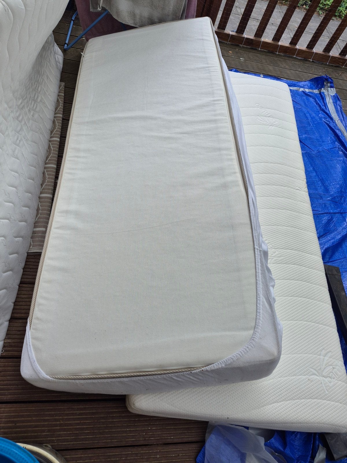 2 matrassen, Gratis: matrassen 80 bij 200 cm. 1 van 25 cm en, Ophalen, Gebruikt, Eenpersoons, 80 cm