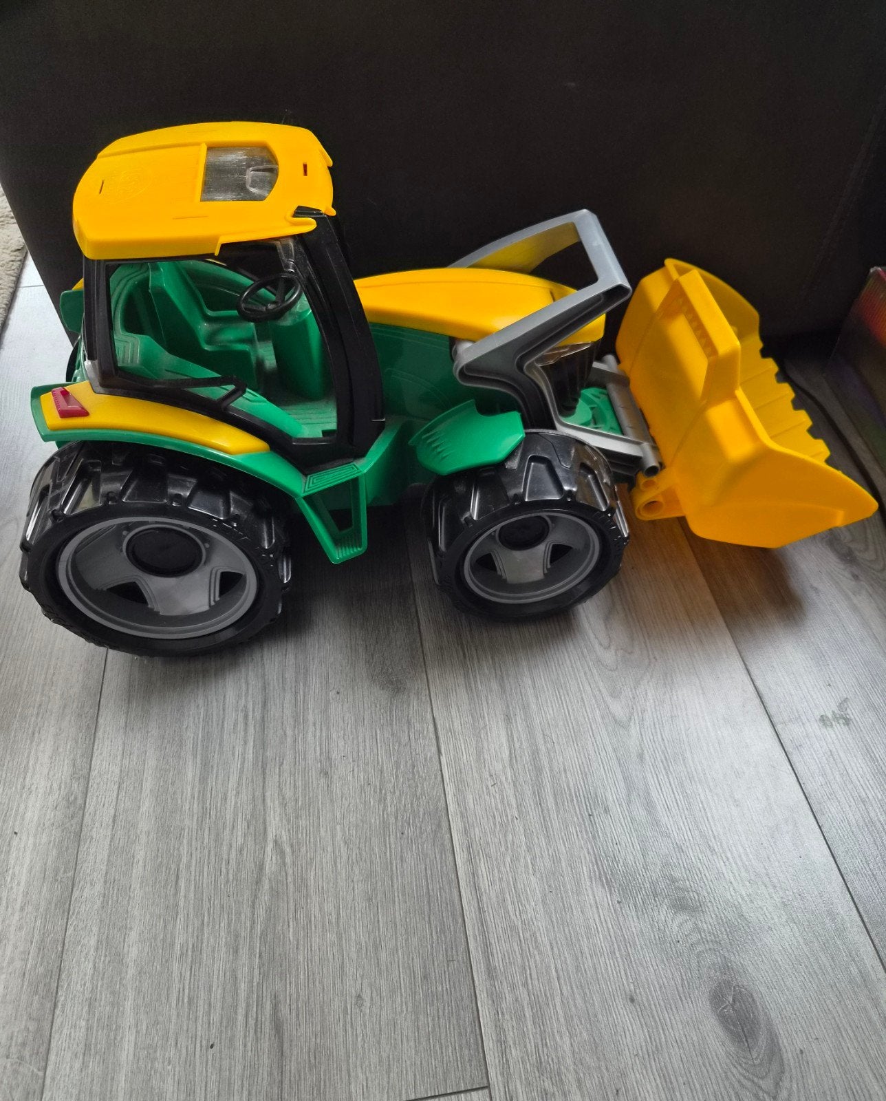 Lena trekker met schep - Zo goed als nieuw, Kinderen en Baby's, Speelgoed | Speelgoedvoertuigen, Ophalen of Verzenden, Zo goed als nieuw