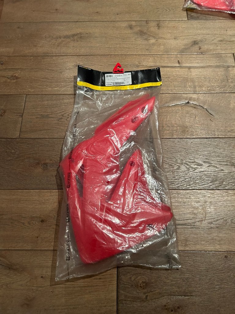 Radiator kappen rood Honda CR 85 03-23, Motoren, Ophalen of Verzenden