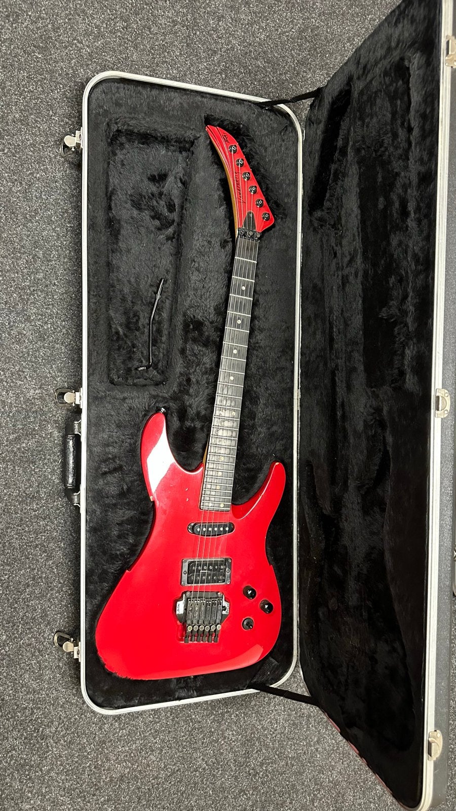 Peavey Vandenberg elektrische gitaar, rood, Ophalen, Gebruikt, Solid body, Overige merken
