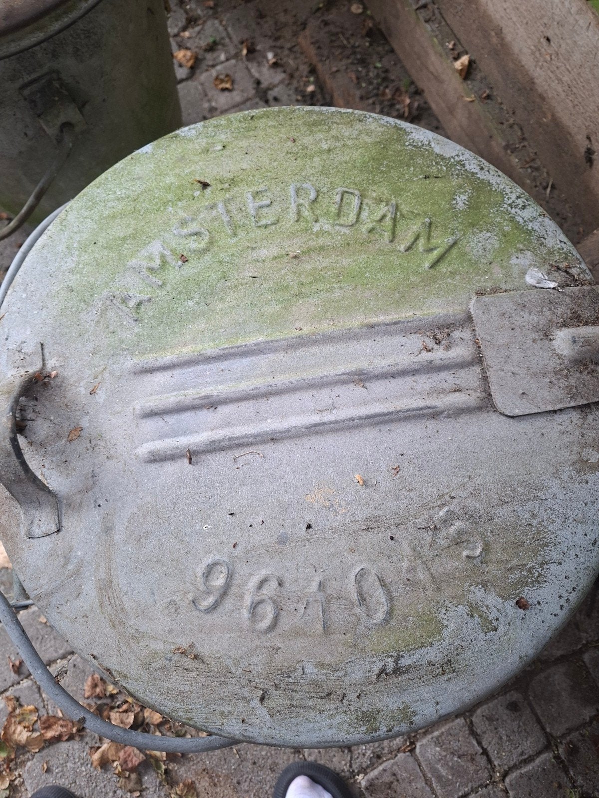 zinken vuilnisemmer Amsterdam, 40 liter of meer, Ophalen, Gebruikt