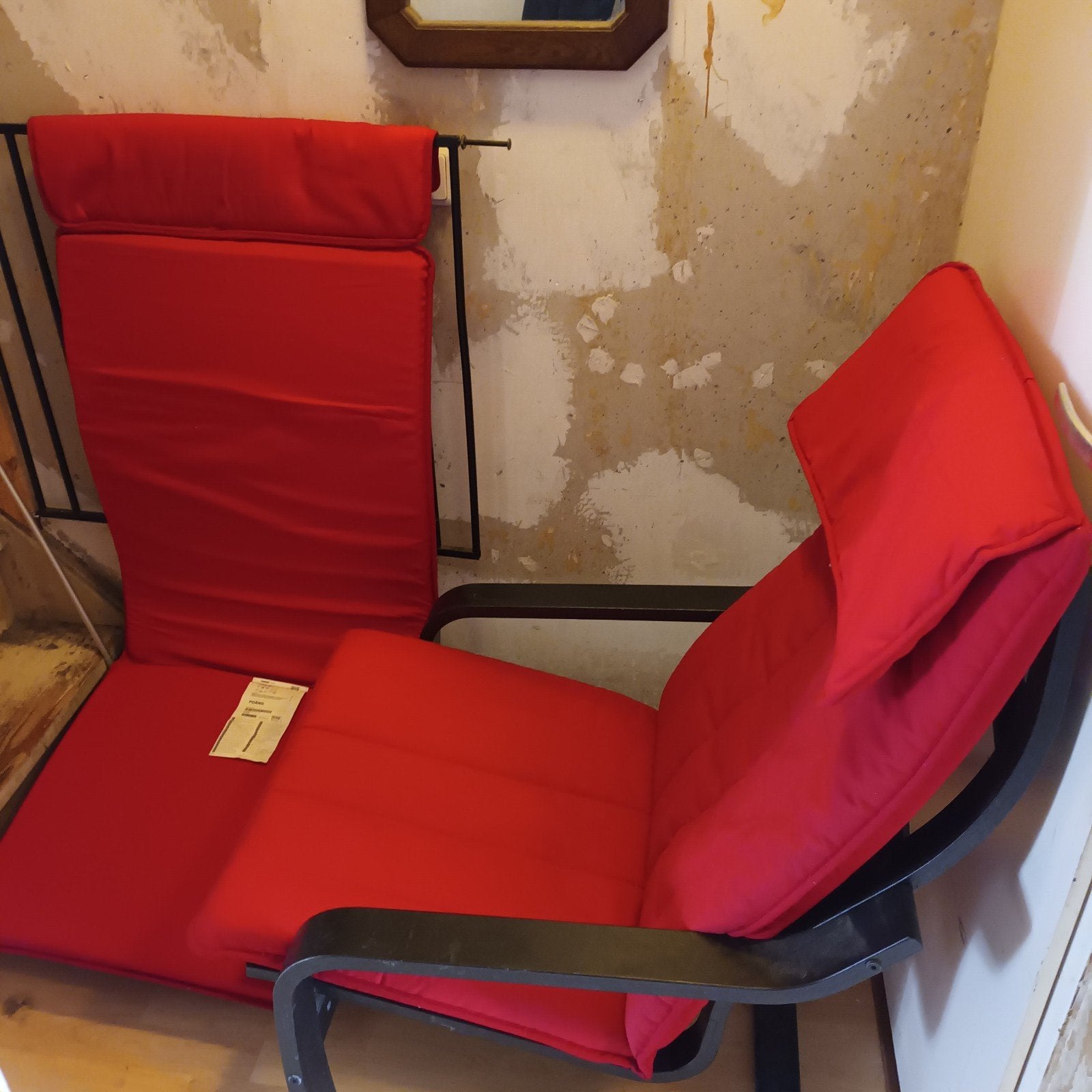 IKEA Poäng fauteuil met voetenbank - Zwart/Rood, Ophalen, Gebruikt, Modern, Scandinavisch, Zwart