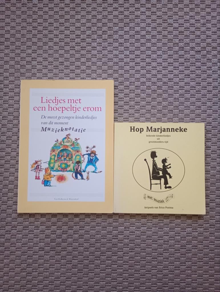 Liedjes met een hoepeltje erom & Hop Marjanneke, Boeken, Kinderboeken | Jeugd | onder 10 jaar, Zo goed als nieuw, Non-fictie, Ophalen of Verzenden