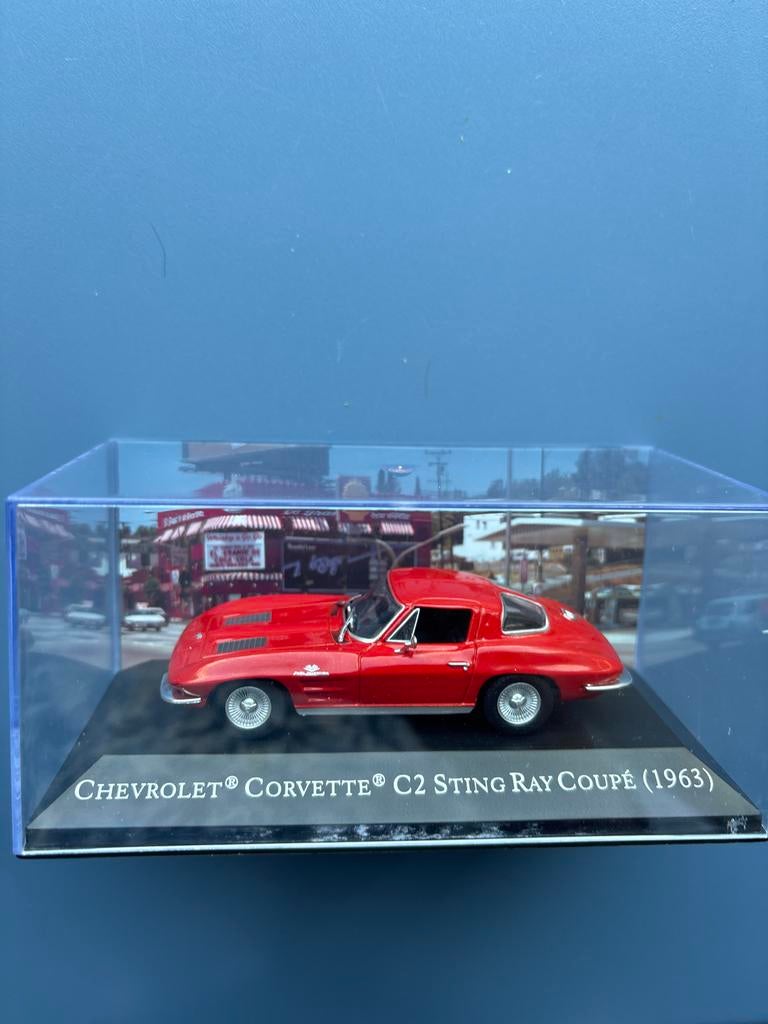 Chevrolet Corvette C2 Sting Ray Coupé 1963 - American Cars, Hobby en Vrije tijd, Modelauto's | 1:43, Ophalen of Verzenden, Nieuw