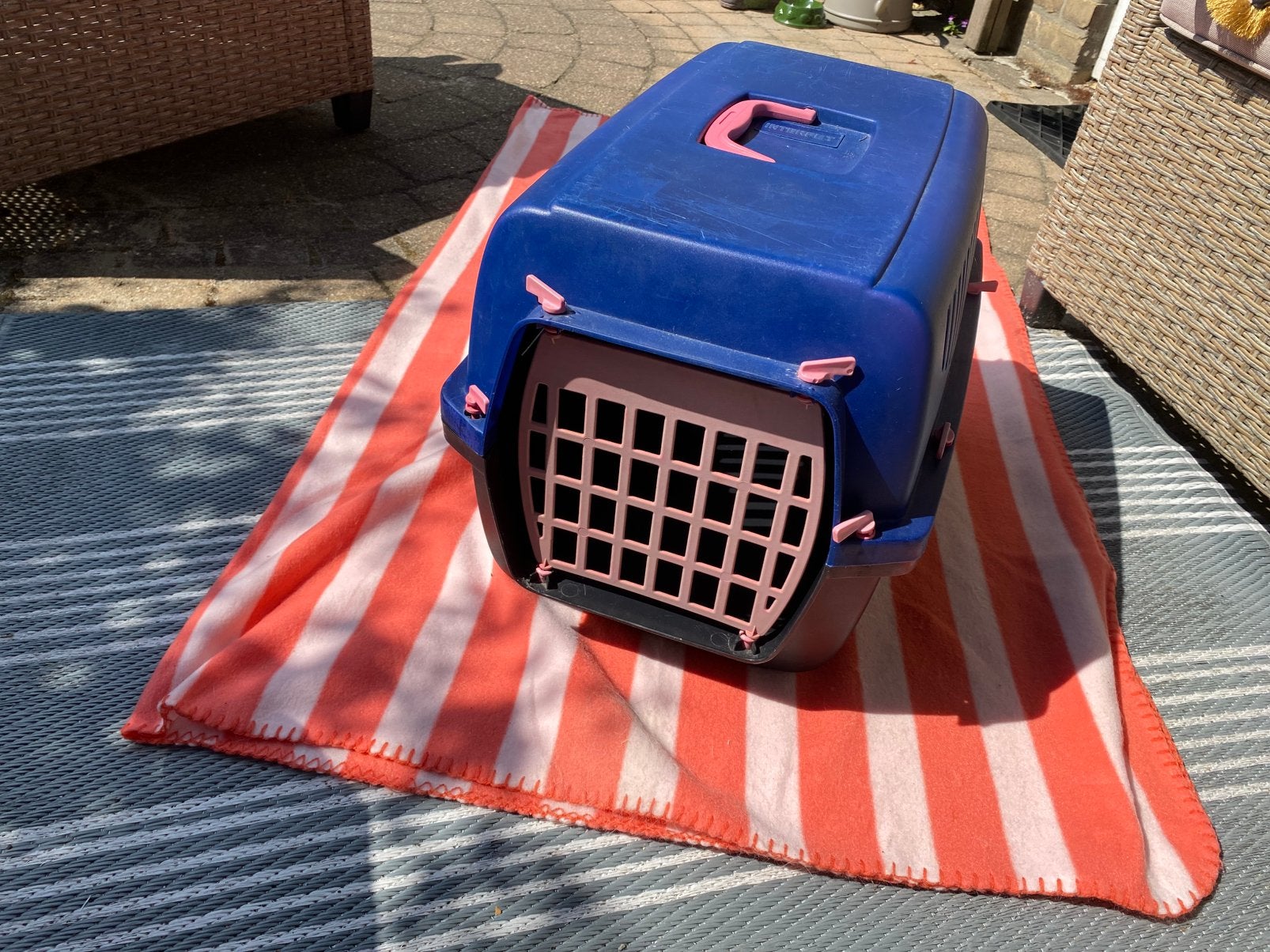 Drinkfontein, kattenbench 2st, Dieren en Toebehoren, Transportboxen, Zo goed als nieuw, Ophalen