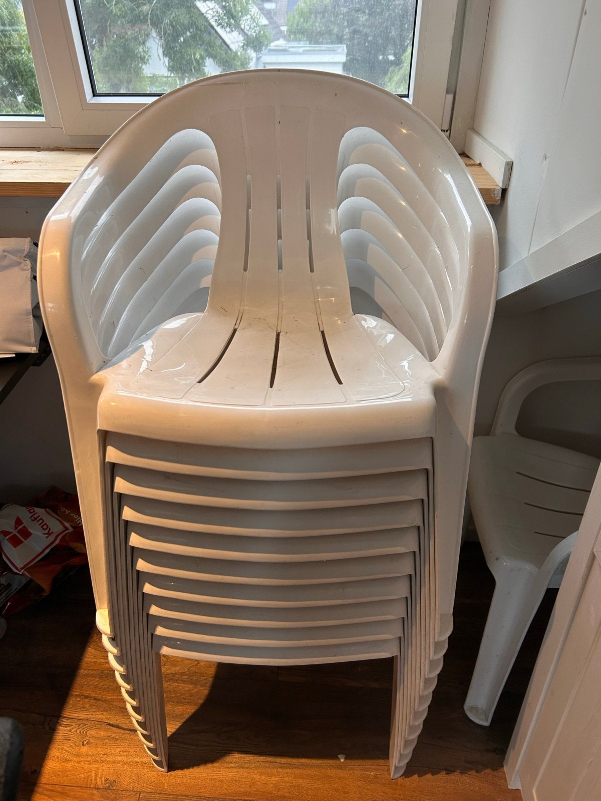 11 Witte kunststof stapel stoelen, Tuin en Terras, Tuinsets en Loungesets, Ophalen, Gebruikt, Kunststof