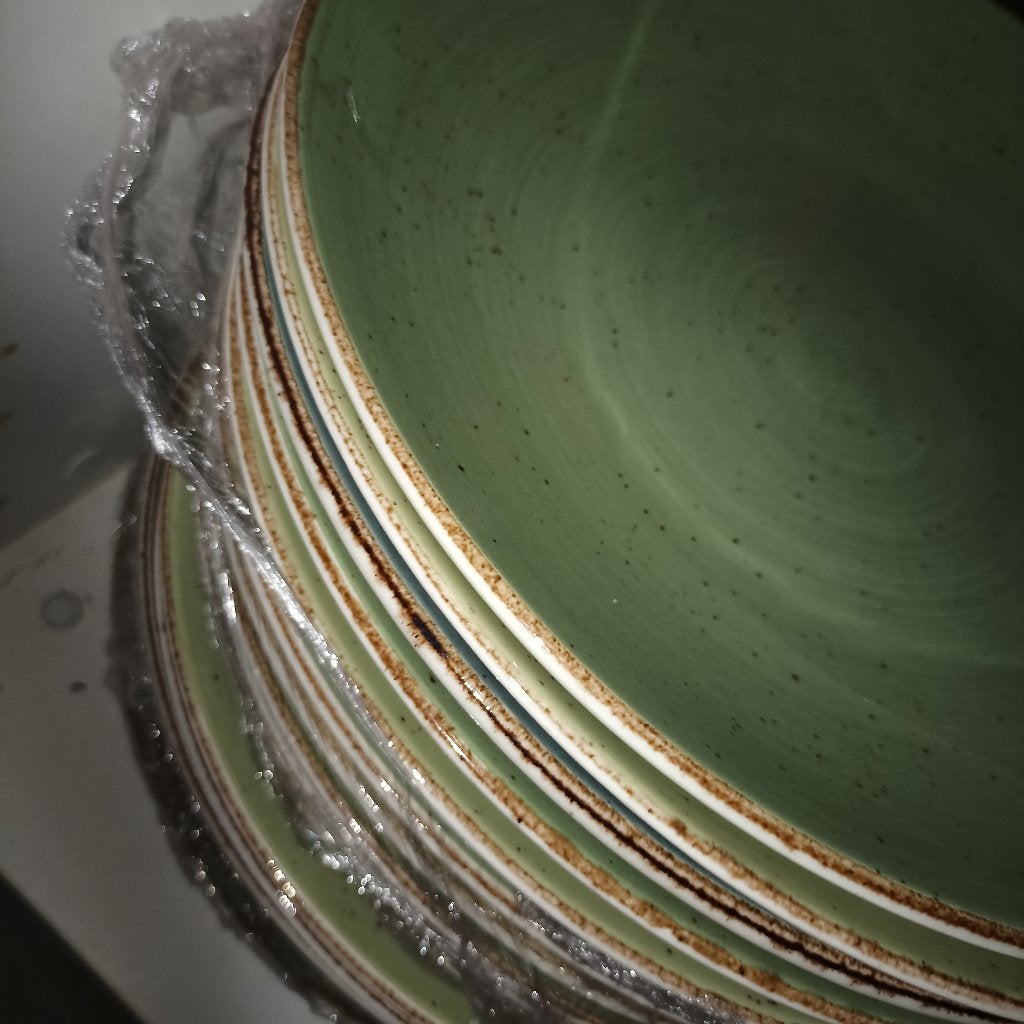 1-16 borden, 27cm, Continental Vitrified Hotelware, Ophalen, Overige materialen, Gebruikt, Overige merken