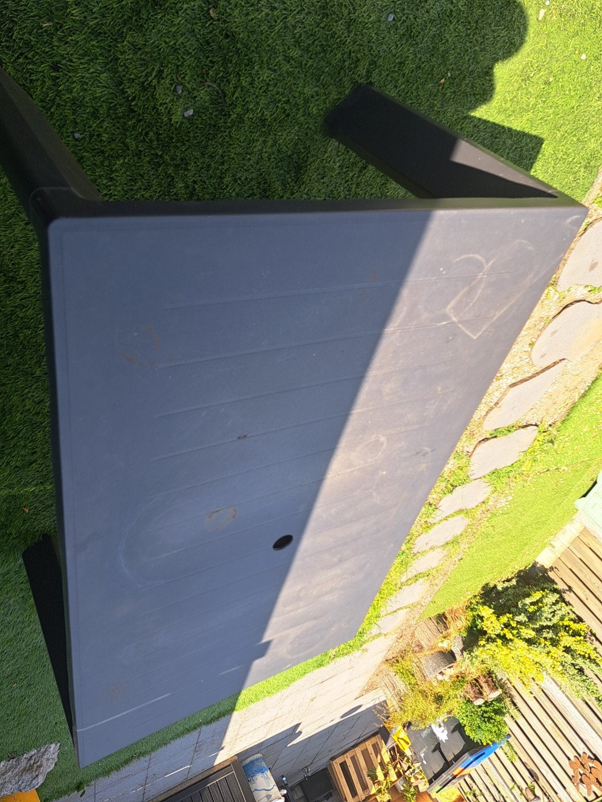 Gratis Tuintafel Jardin met parasolgat, Ophalen, Gebruikt, Rechthoekig, Kunststof