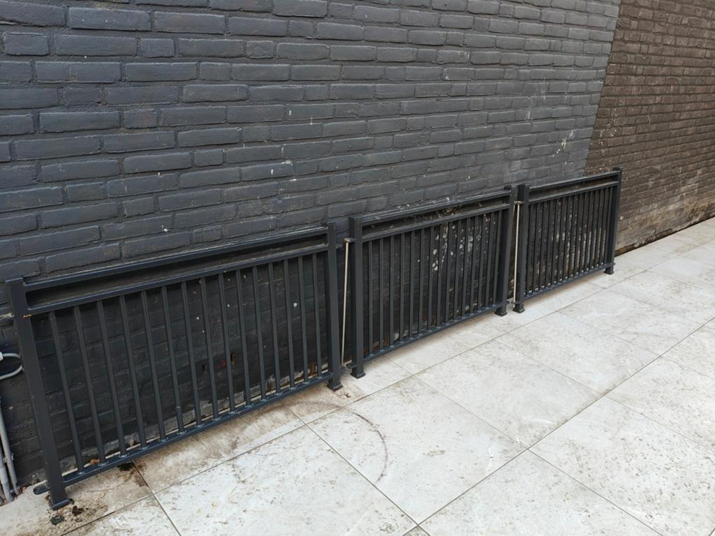 Stalen hekwerkdelen antraciet (RAL 7016) – gepoedercoat, Tuin en Terras, Ophalen, Nieuw, IJzer