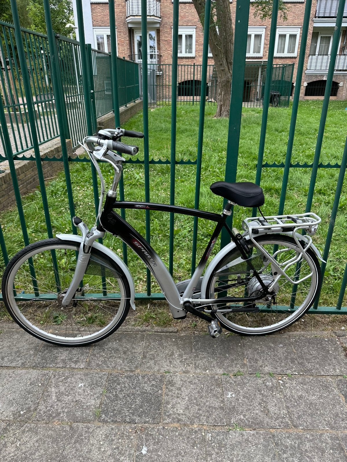 Nette Sparta ion fiets met leuke opties, Fietsen en Brommers, Fietsen | Heren | Herenfietsen, Ophalen, Zo goed als nieuw, Sparta