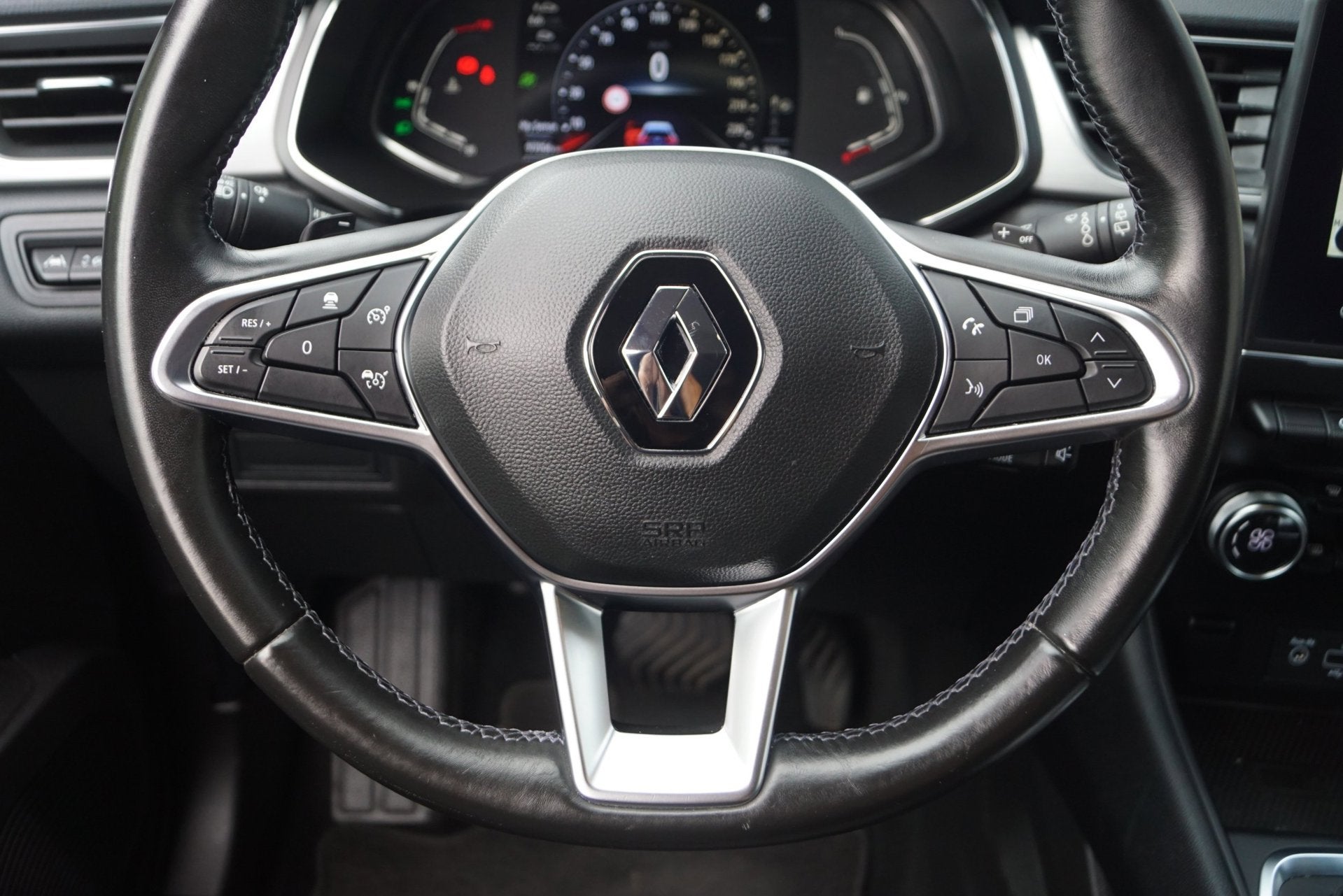 Foto 18 van Renault Captur 1.3 TCe 130 Intens Autom Half Leder/Stof Spor