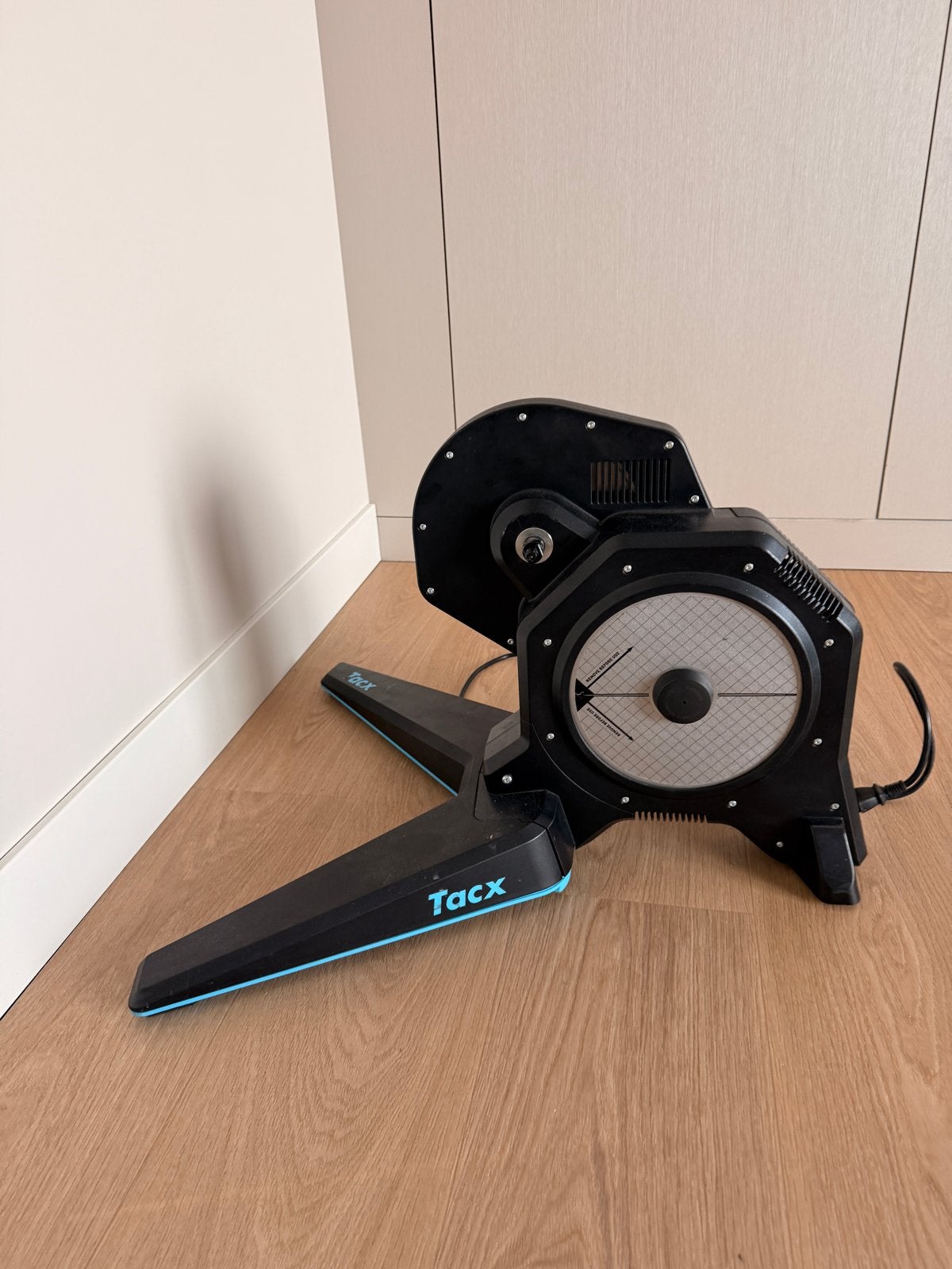 Tacx Flux 2 Smart Trainer - Zo goed als nieuw, Sport en Fitness, Wielrennen, Ophalen of Verzenden, Zo goed als nieuw, Overige typen