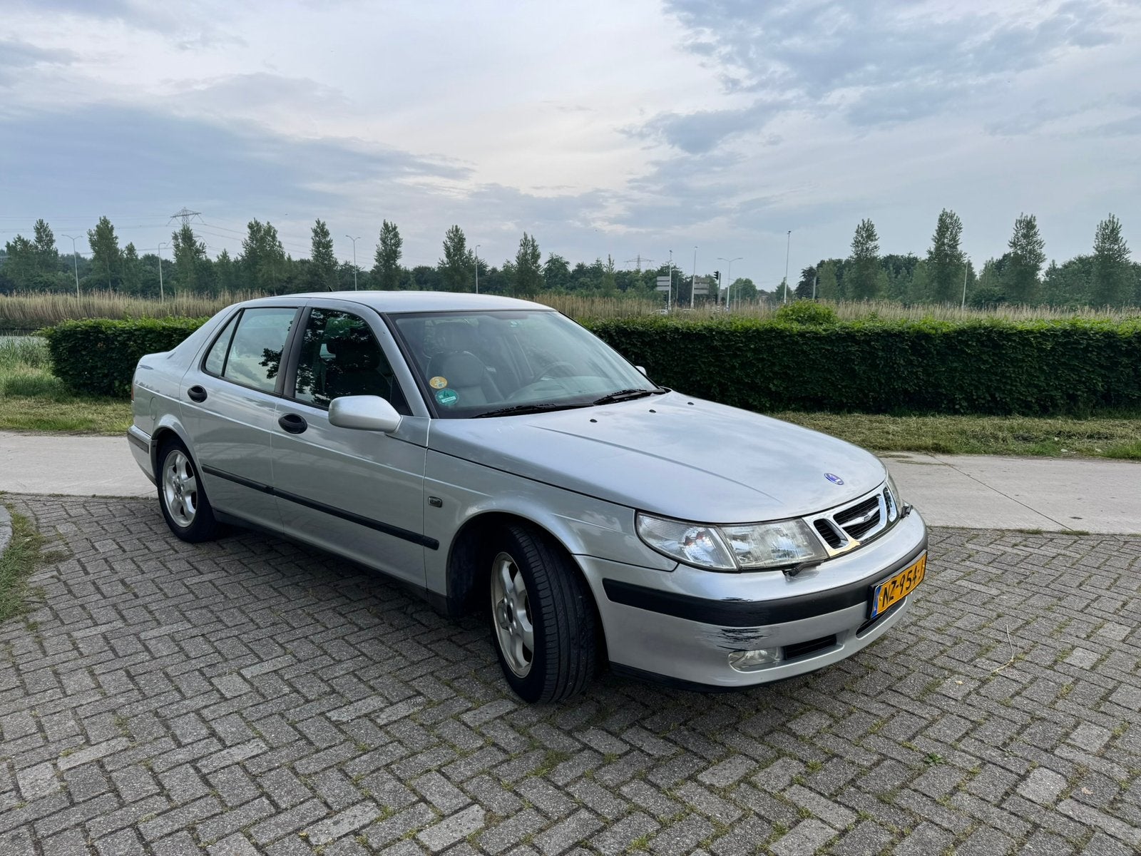 Saab 9-5 2.3t Automaat | Specialistonderhouden | APK 04/2027, Auto's, Automaat, Zwart, 2290 cc, Leder