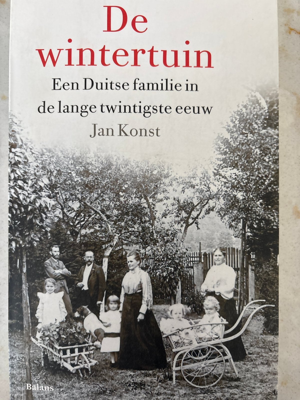 De Wintertuin: Een Duitse familie in de 20e eeuw, Ophalen of Verzenden, Zo goed als nieuw