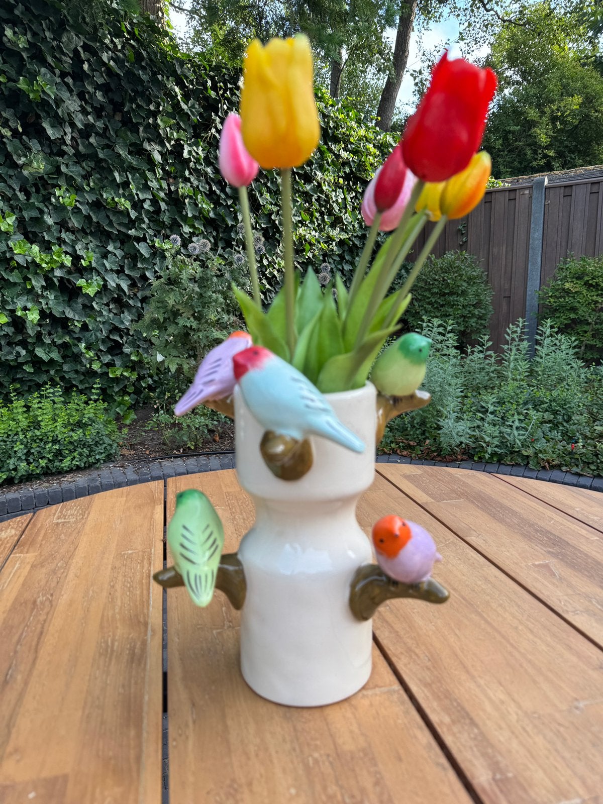 Vaas met vogels, Huis en Inrichting, Woonaccessoires | Vazen, Ophalen, Nieuw, Beige, Steen/keramiek