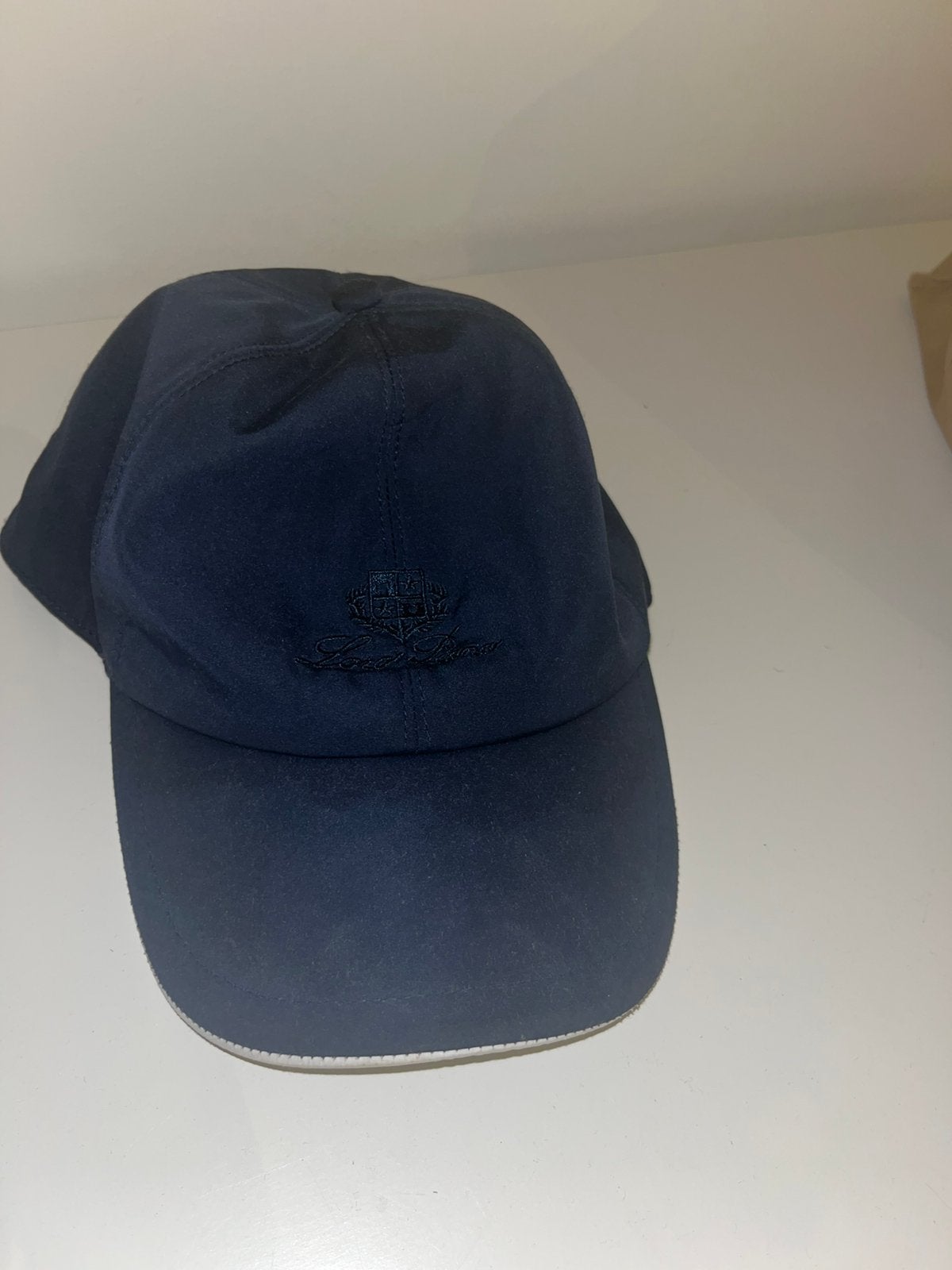 Loro piana pet, Ophalen of Verzenden, Zo goed als nieuw, Pet