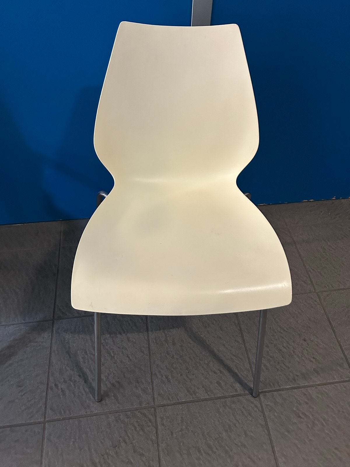 Kartell Maui stoelen - Set van 6 - Crème, Huis en Inrichting, Ophalen, Kunststof, Gebruikt, Overige kleuren