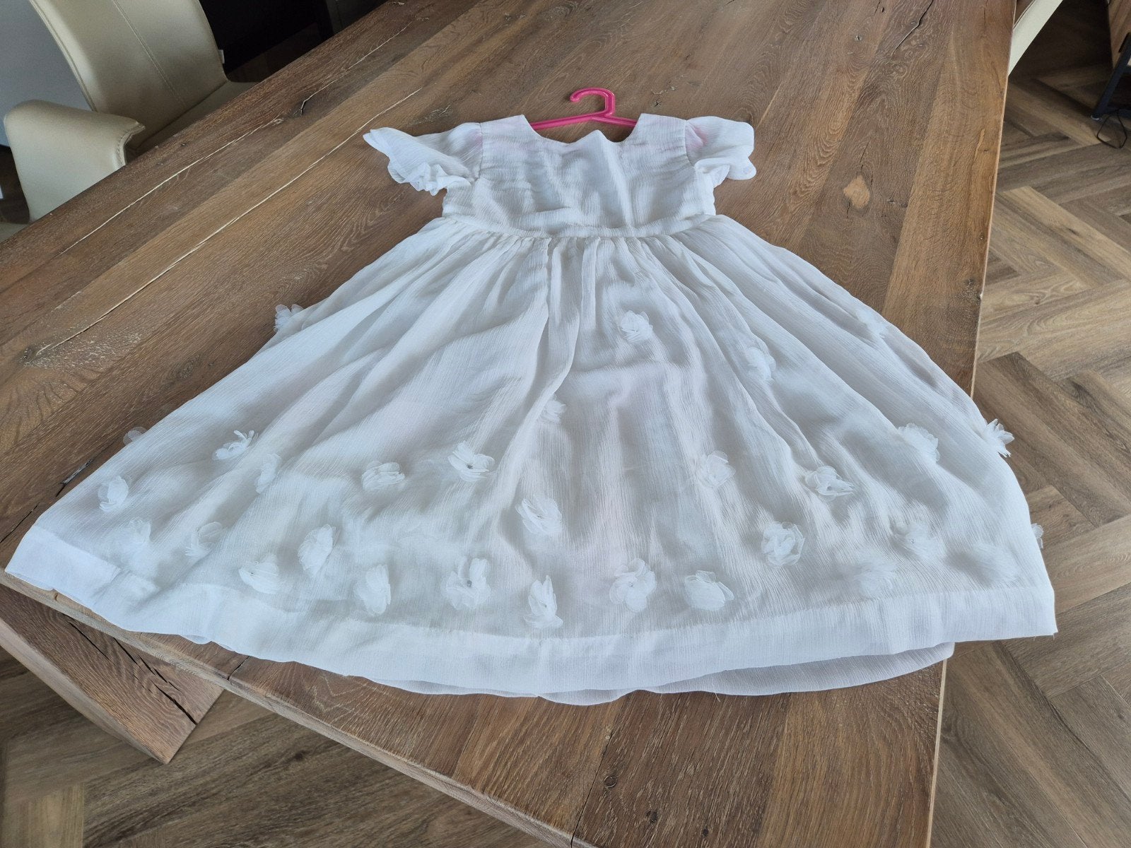 Prachtige witte jurk met bloemen voor meisjes, Ophalen of Verzenden, Zo goed als nieuw, Meisje
