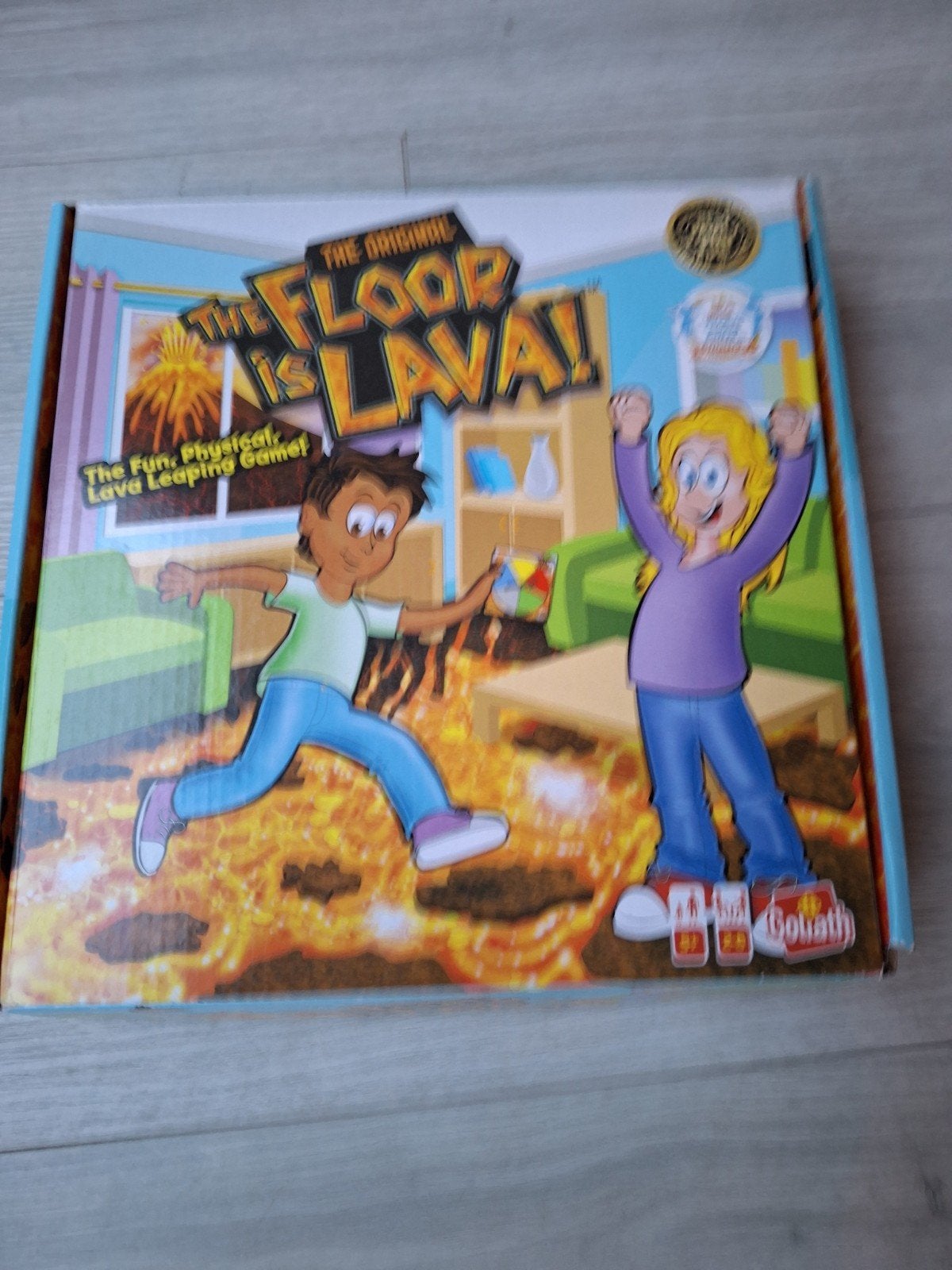 The Floor is Lava! - Spannend vloerspel voor het hele gezin, Drie of vier spelers, Ophalen of Verzenden, Zo goed als nieuw, Goliath
