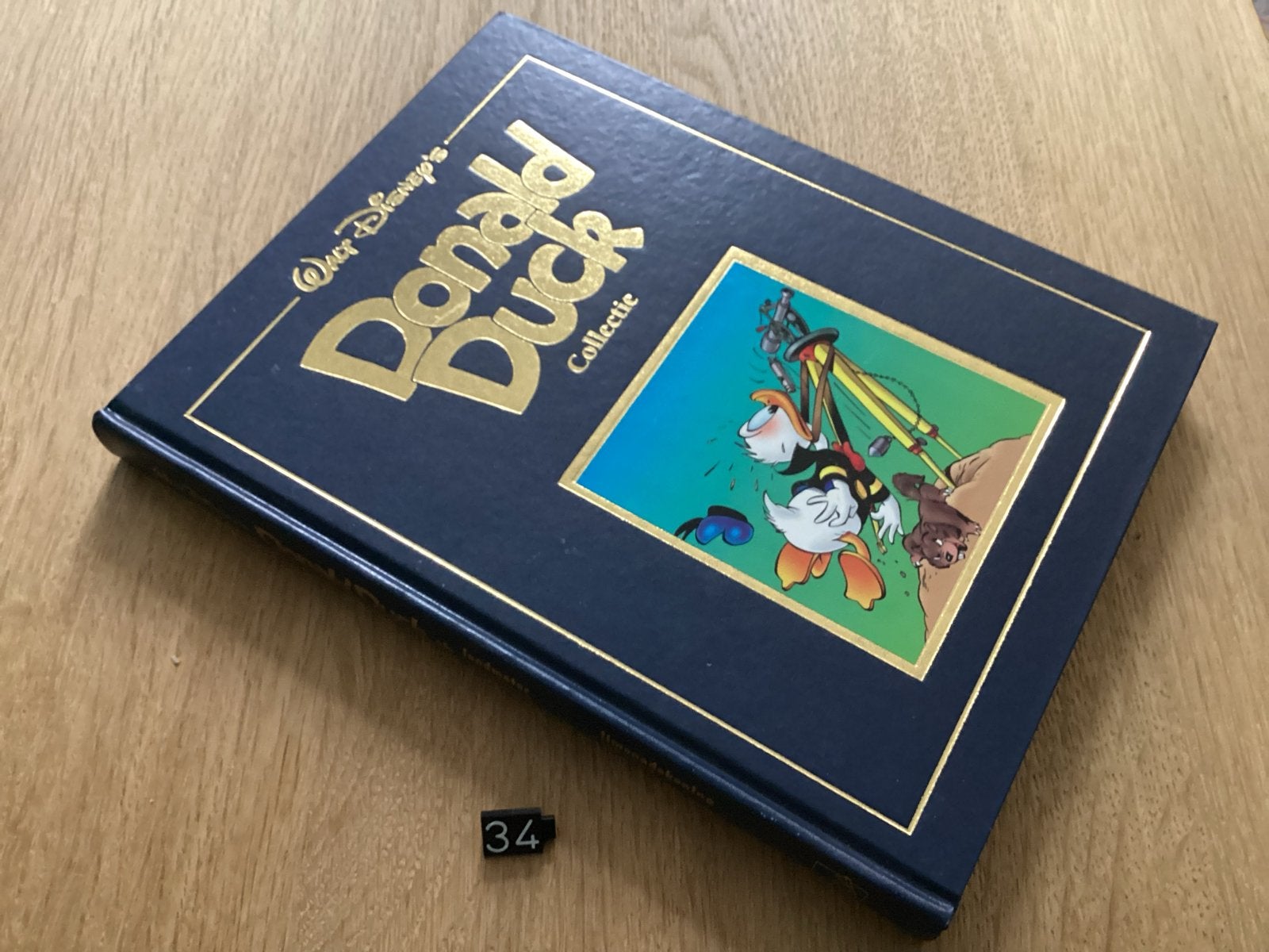 Donald Duck Collectie Hardcover - Deel 34 (Lecturama), Eén stripboek, Ophalen of Verzenden, Zo goed als nieuw