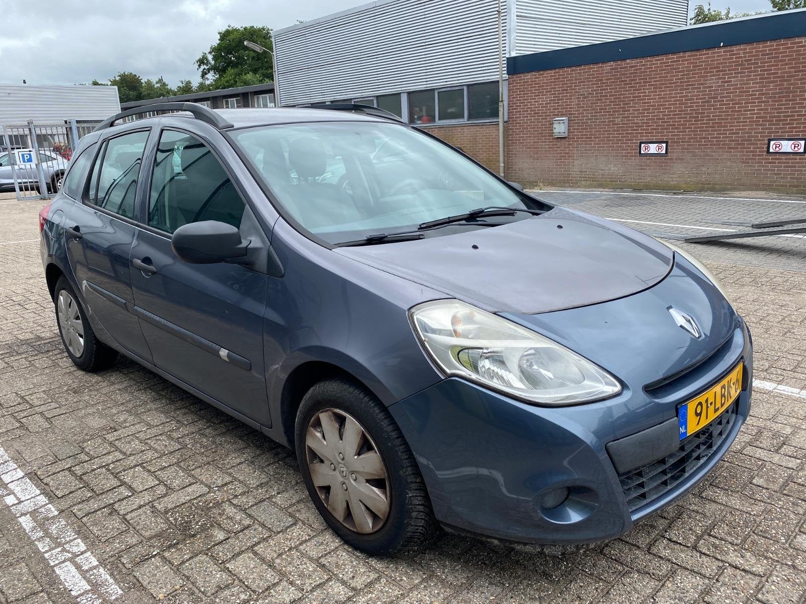 Renault Clio Estate 1.2 TCE Special Line | Navi | Airco | El, Voorwielaandrijving, 4 cilinders, 1095 kg, Blauw