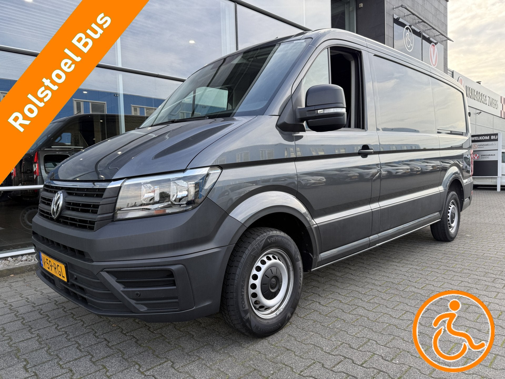 Volkswagen Crafter 5+1 Rolstoelbus 30 2.0 TDI L3H2 (Zeer net, Stof, Gebruikt, Volkswagen, 2500 kg