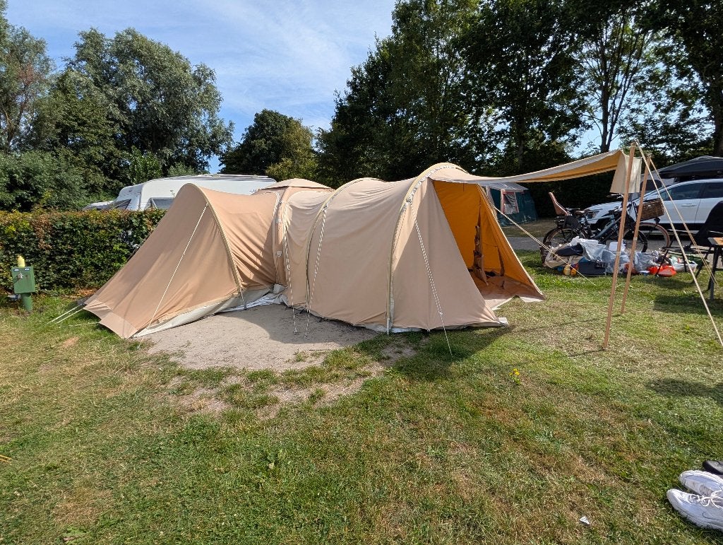 Karsten tent met slaapaanbouw, Ophalen, Gebruikt, Tot en met 6