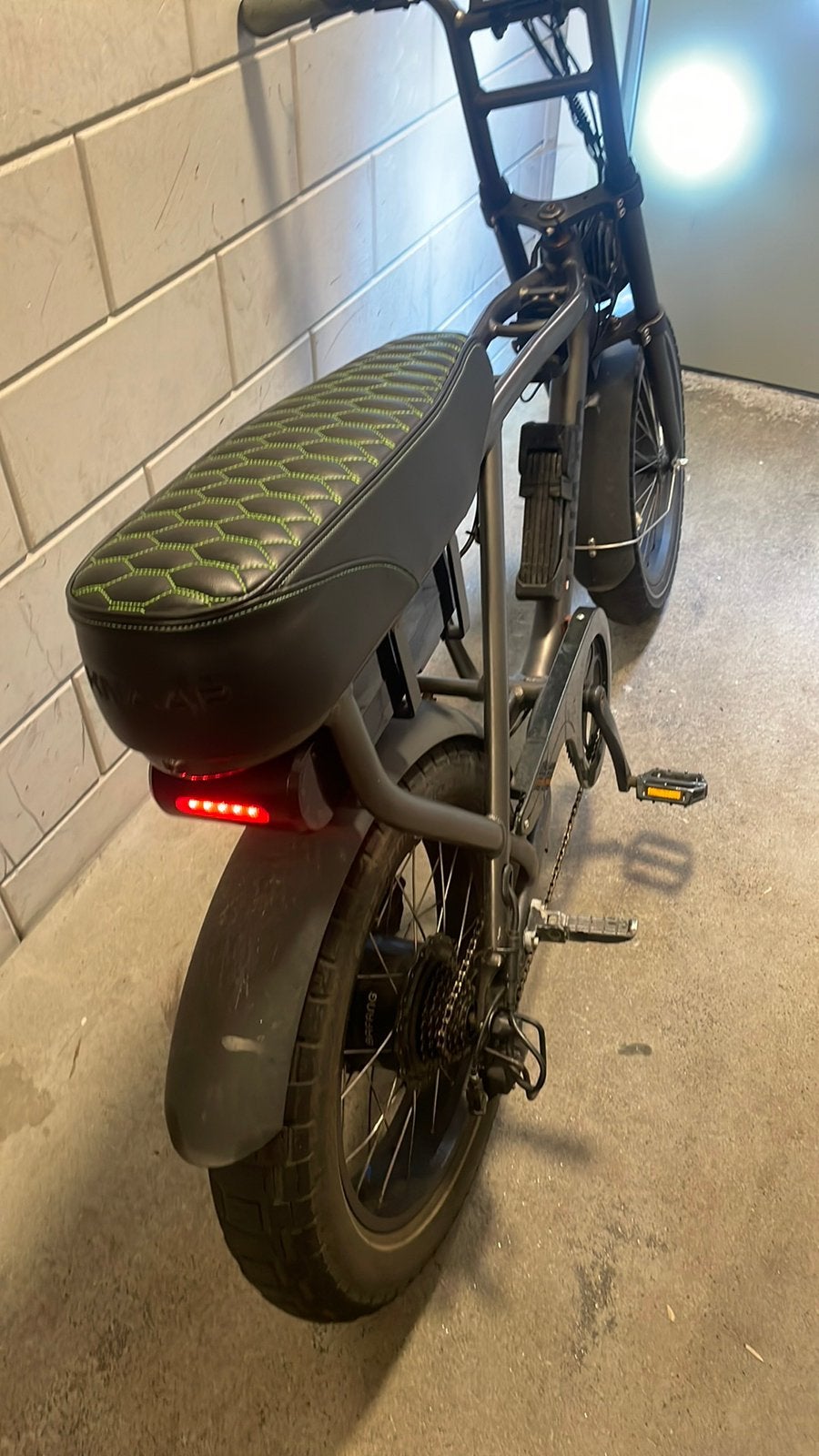 Knaap ams space grey, Ophalen, Overige modellen, Zo goed als nieuw, Maximaal 25 km/u
