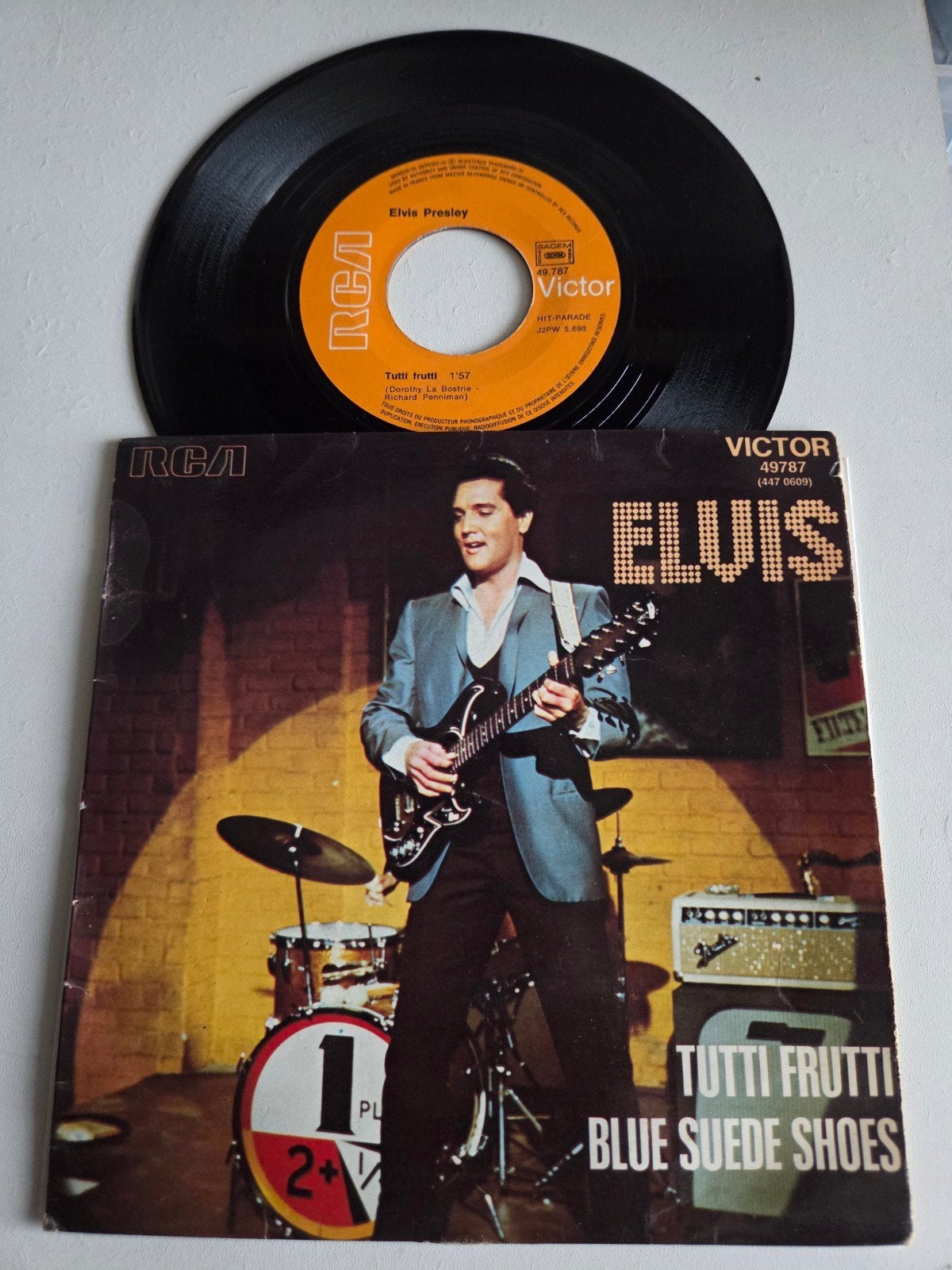 Elvis Presley - Tutti Frutti / Blue Suede Shoes 7 inch vinyl, Gebruikt, Fotohoes, 7 inch, Ophalen of Verzenden
