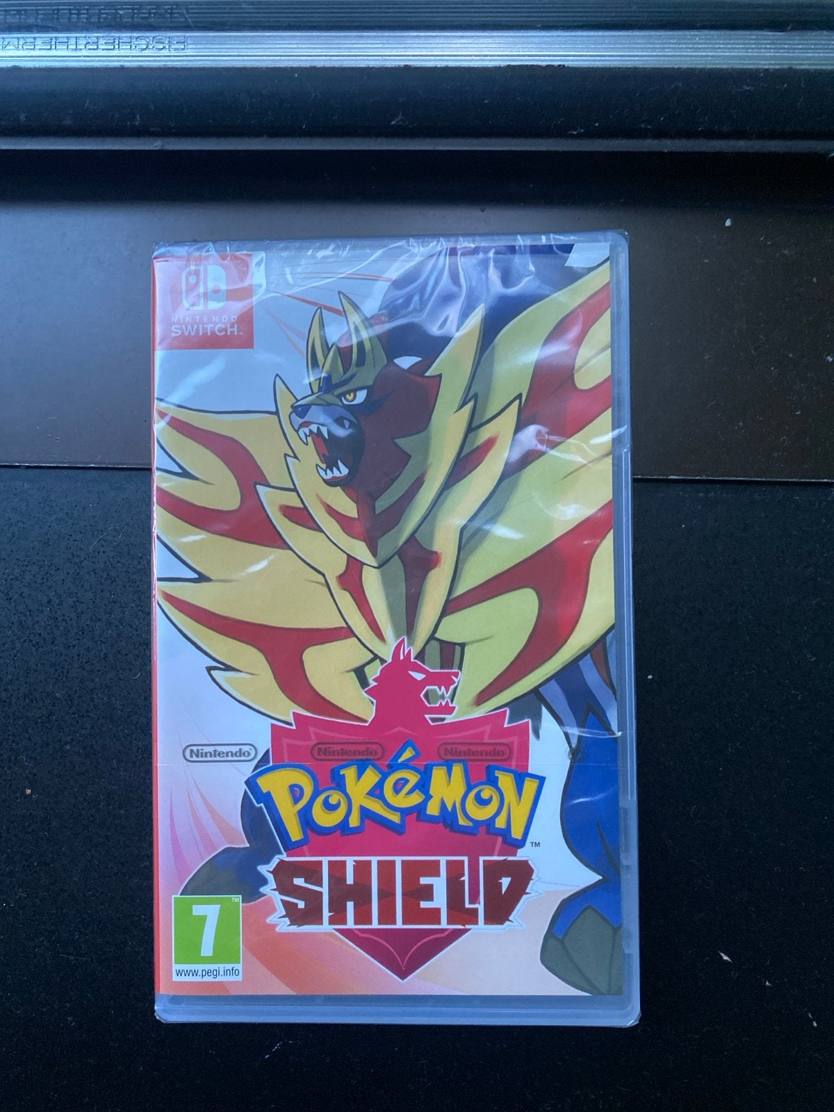 Pokémon Shield - Nintendo Switch (NIEUW IN PLASTIC), Spelcomputers en Games, Ophalen, Nieuw, Role Playing Game (Rpg), Vanaf 7 jaar