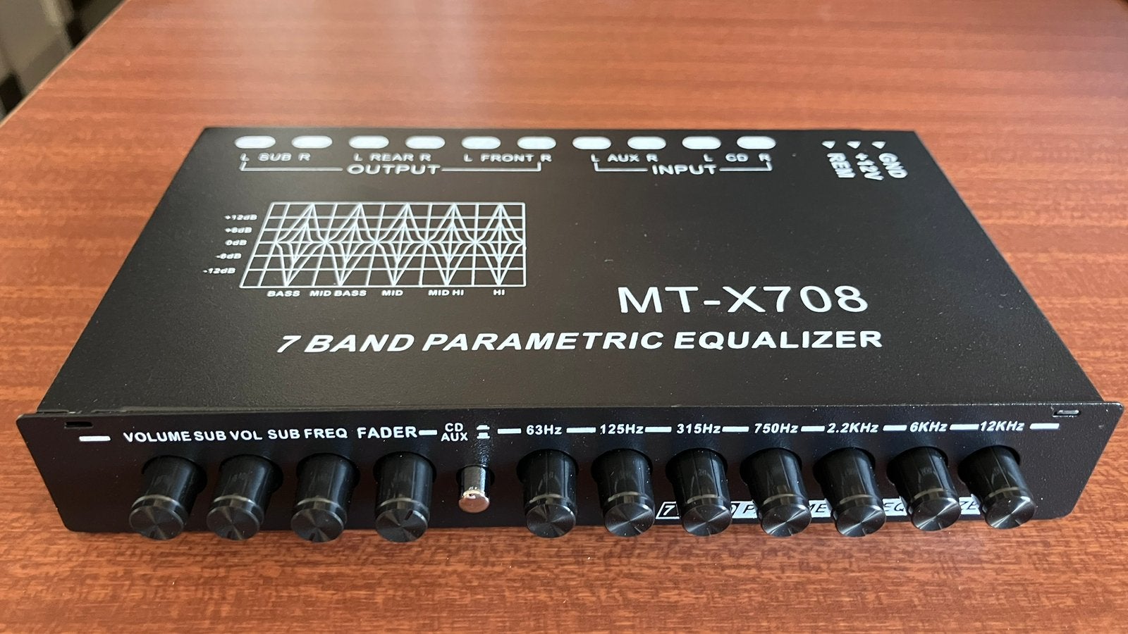 12v equalizer nieuw in doos !, Ophalen, Zo goed als nieuw
