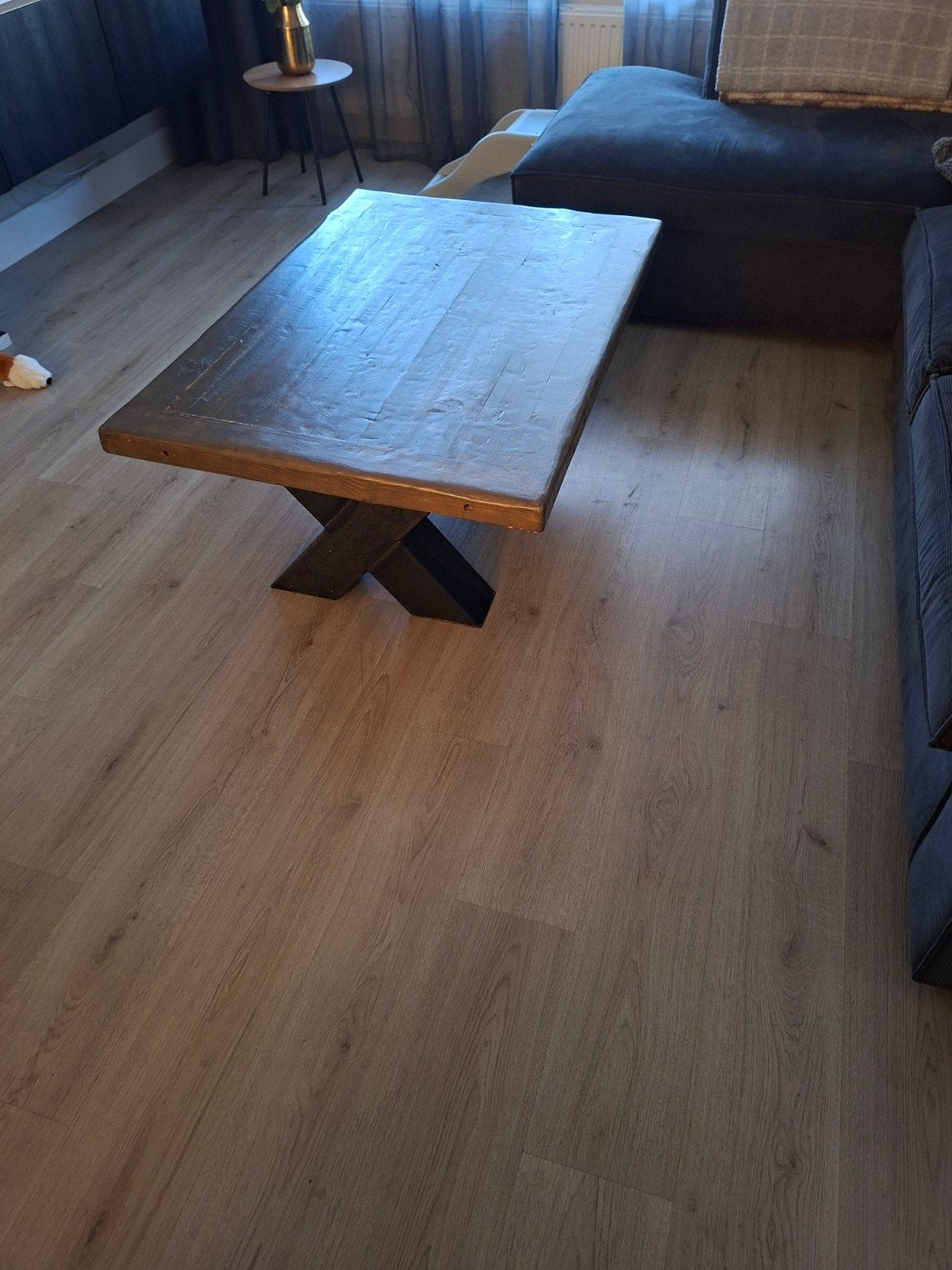 Robuuste salontafel met metalen onderstel, Gebruikt, 100 tot 150 cm, Industrieel, Landelijk, 50 tot 100 cm