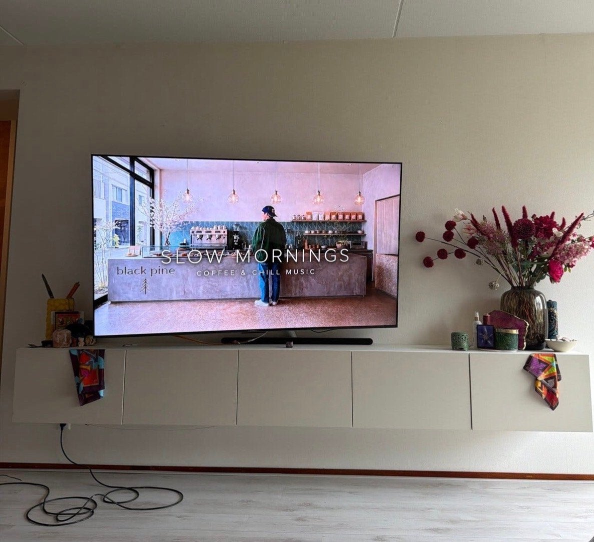 Modern zwevend tv-meubel - Wit, Overige materialen, Ophalen of Verzenden, Zo goed als nieuw, 200 cm of meer