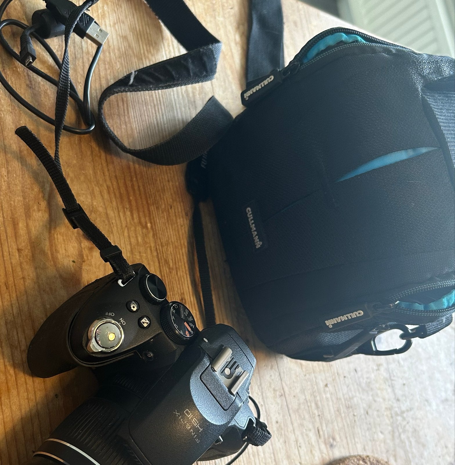 Fujifilm FinePix HS10 Bridgecamera met 30x optische zoom, Gebruikt, Fujifilm, 8 keer of meer, Ophalen